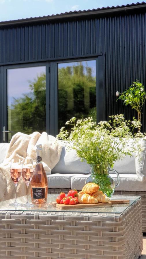 Finest Retreats - Blackbarn Wood Balsham Exterior foto